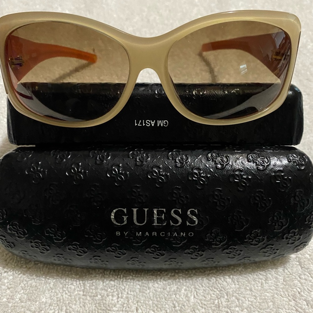 Guess Ladies Women’s Sunglasses Shades 6229 CRM-34 60▫️14 115 Full Plastic Frame